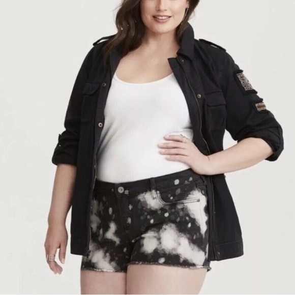 torrid Pants - Torrid black acid wash - distressed denim shorts